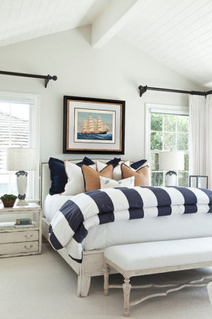 Create A Stunning Nautical Themed Bedroom L Essenziale