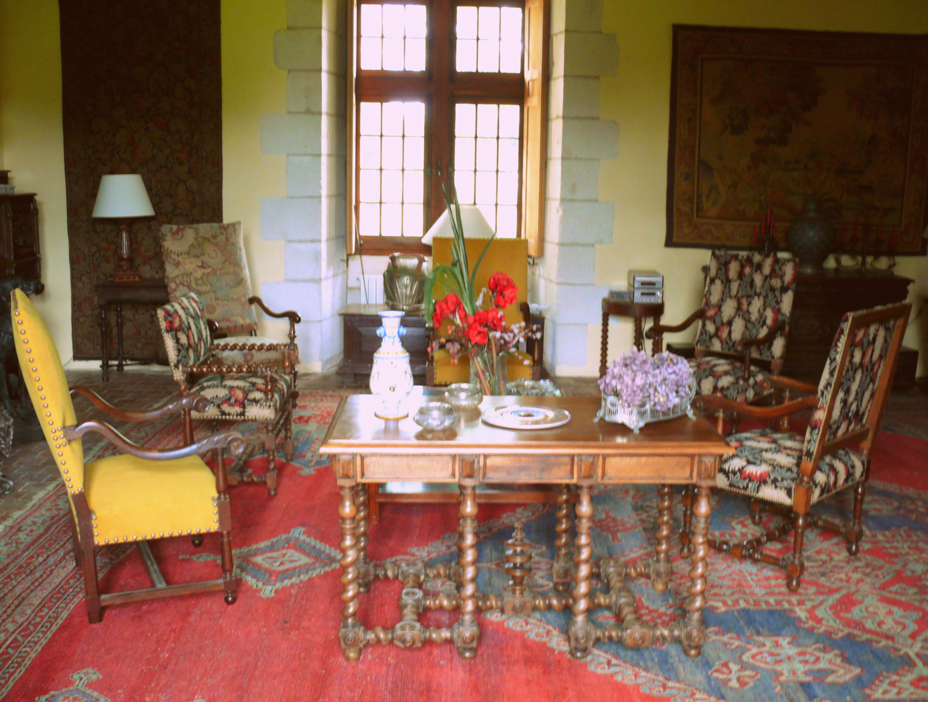 Chateaux interior