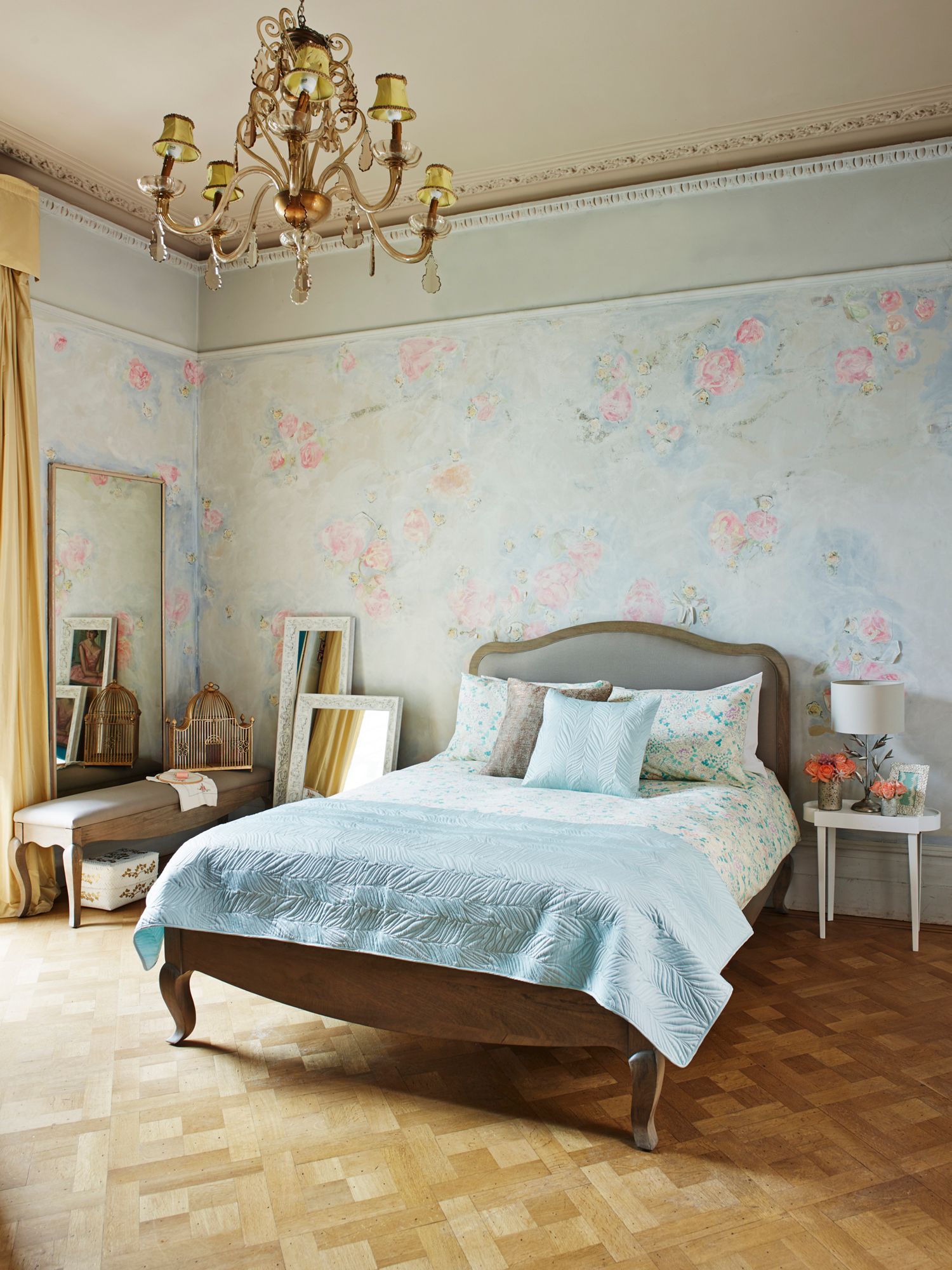 Pretty_Bedroom