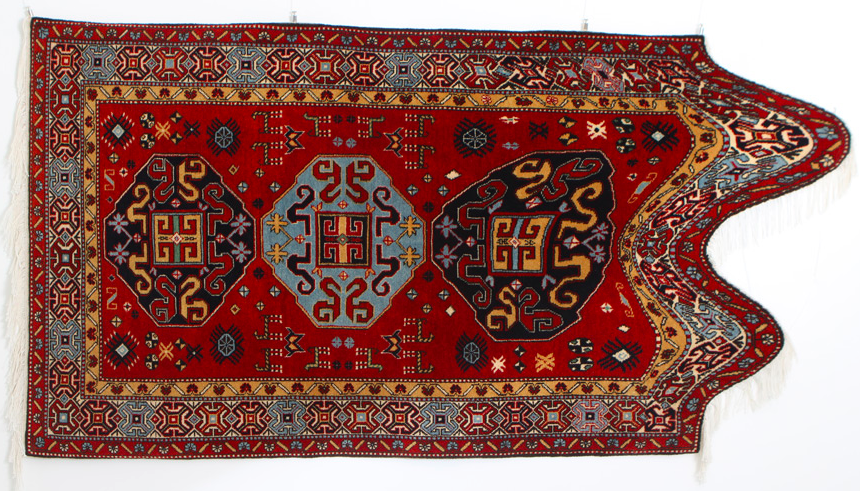 Azerbaijan Rugs: Lost Traditions or New Art?