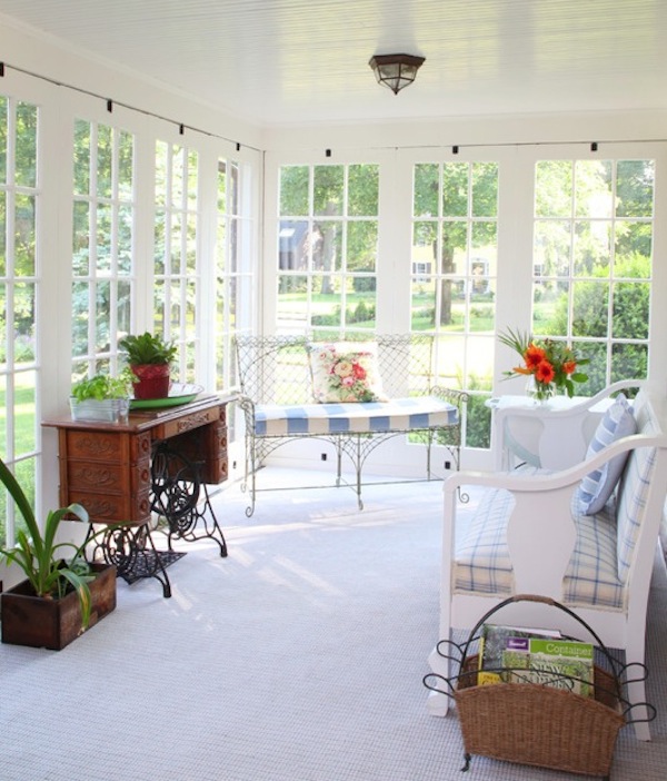 Easy Design Solutions for Revamping Your Sunroom
