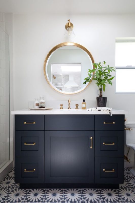 Ideas to Decorate a Large Bathroom - L' Essenziale