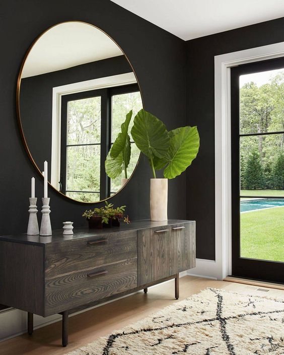 oversized round mirror, L'Essenziale - interior design blog