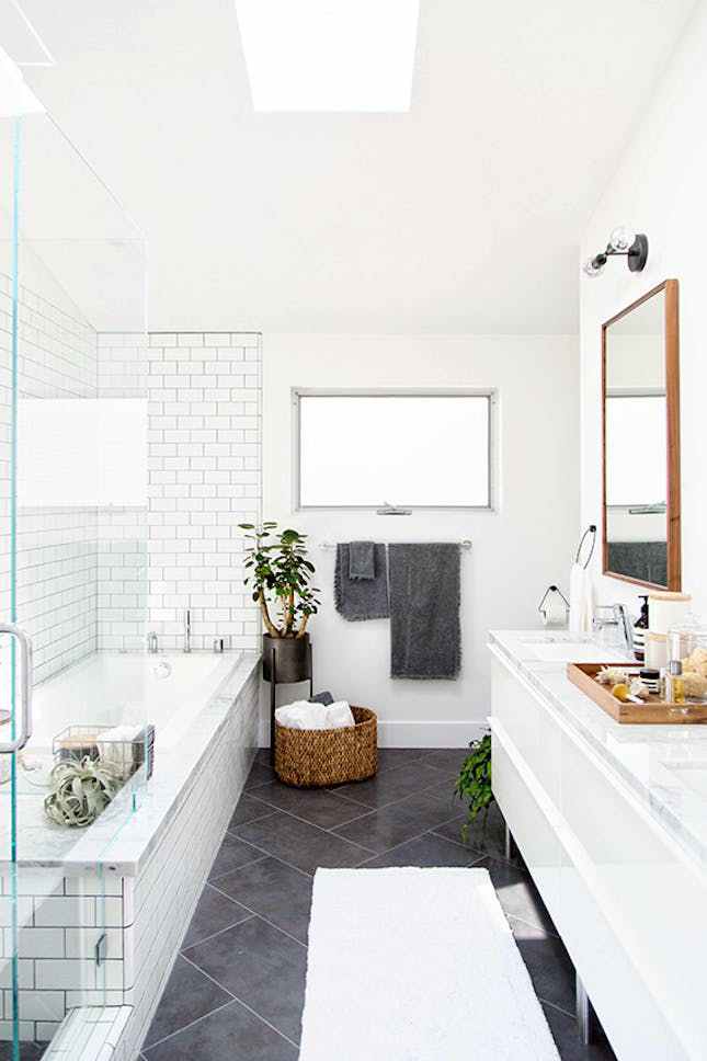 4 Bathroom Accessories You Need for Your Newly Renovated Space