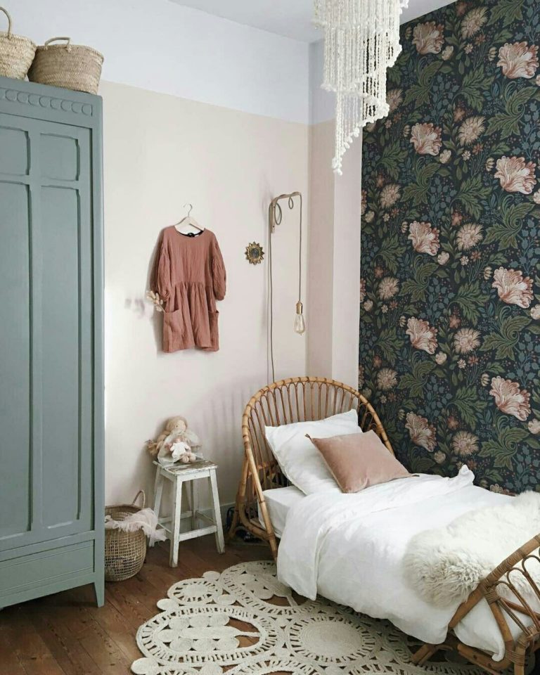 6 Ways to Add Vintage Character to Your Home - L'Essenziale