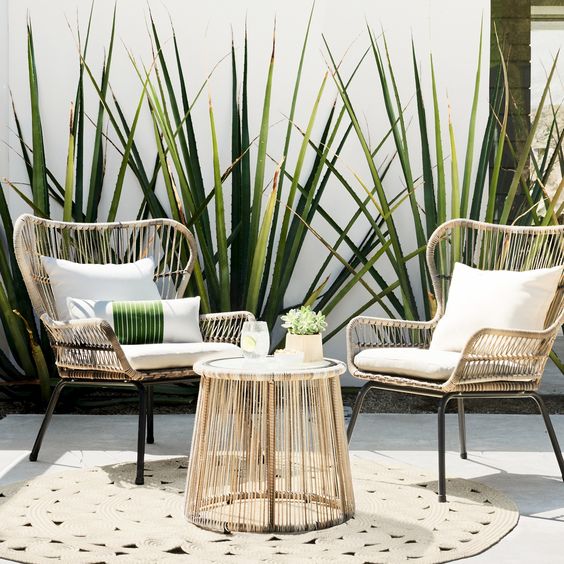 Step-by-Step Garden Furniture Cleaning Guide