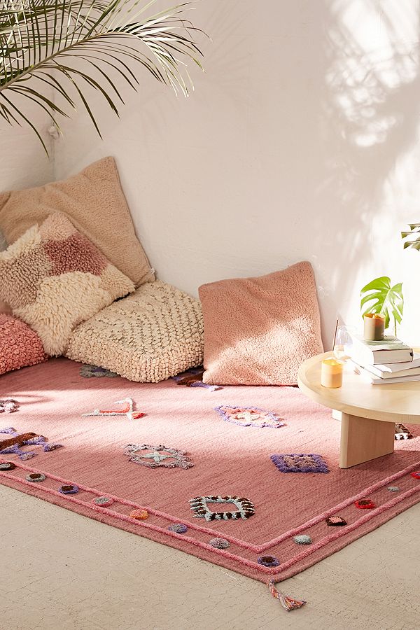 5 Ways a Rug Can Transform Your Home