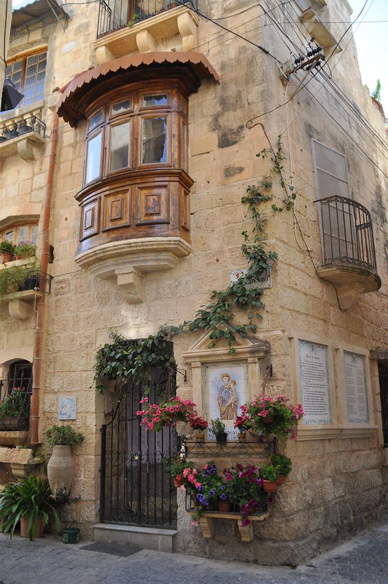 The Art of Renovating an Old Townhouse in Malta