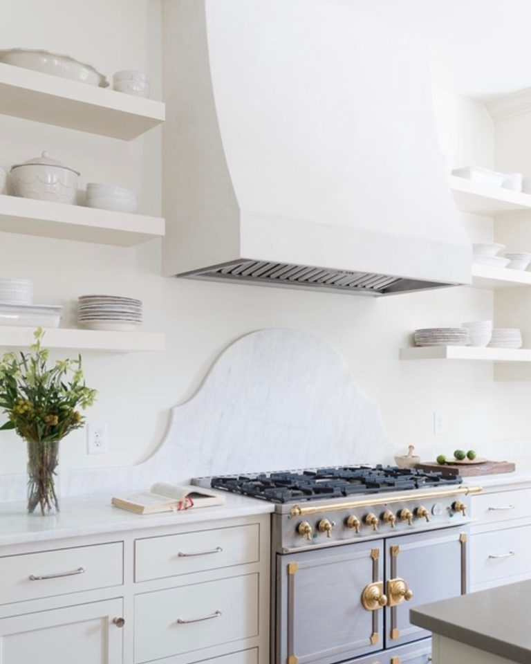5 Things You Need To Know When Shopping For a Range Hood