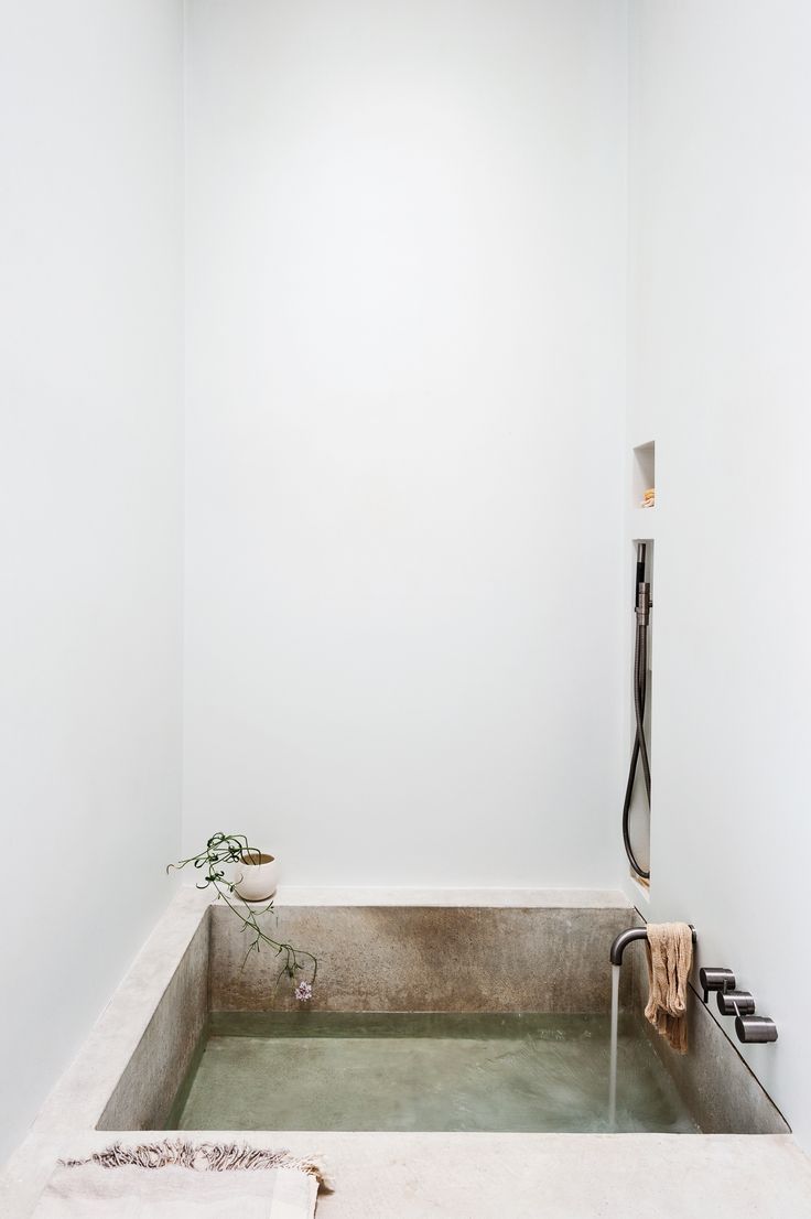 modern bathtub 