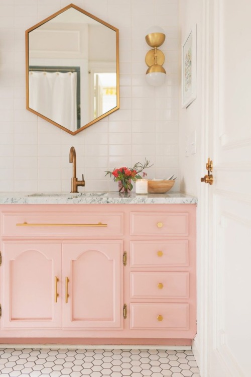 pink interiors 