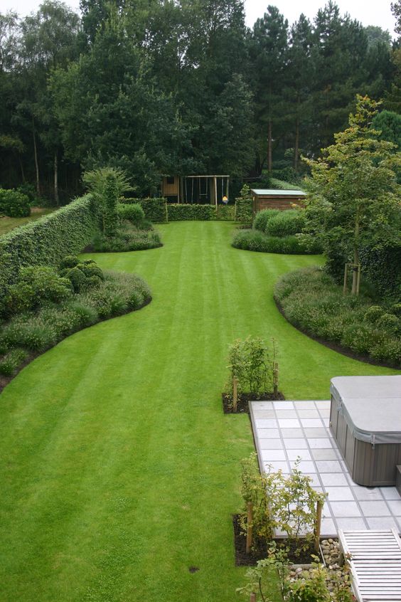 Gardeners’ Secrets for Maintaining Your Lawn in Autumn