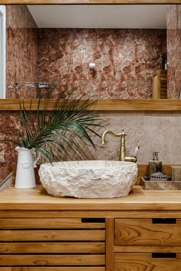 Style at Your Fingertips: 9 Types of Bathroom Sinks to Draw Inspiration From
