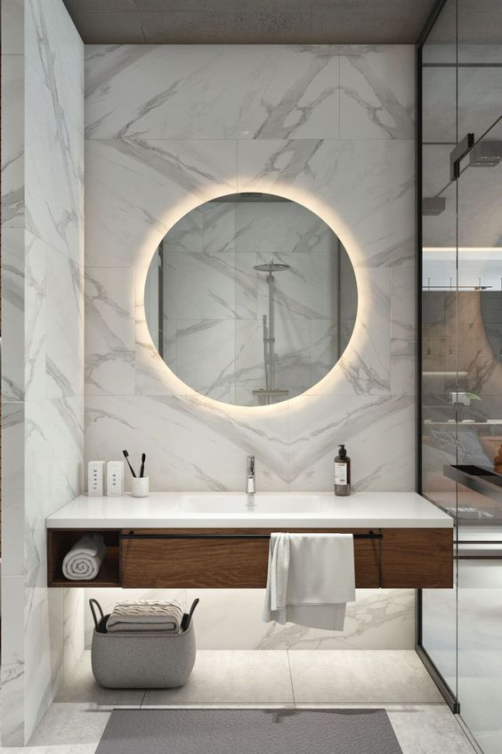 3 Benefits of Buying Bathroom Mirrors With Tech Built-in