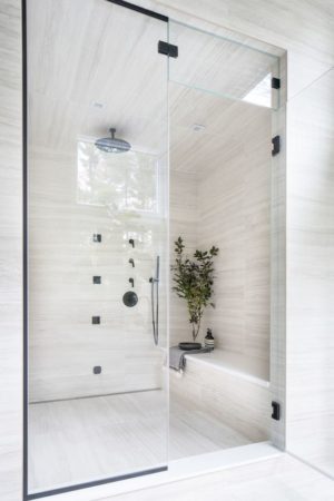 Five Ways to Create a Luxury Bathroom | L'Essenziale