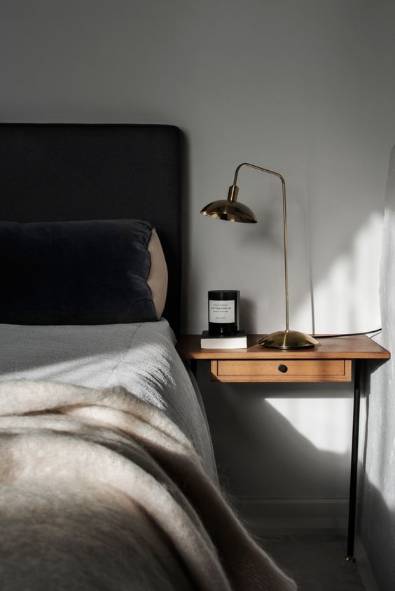 minimalist bedroom 