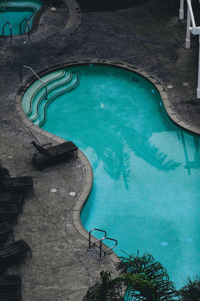 Stunning Outdoor Swimming Pool Design Ideas - Hadley Court