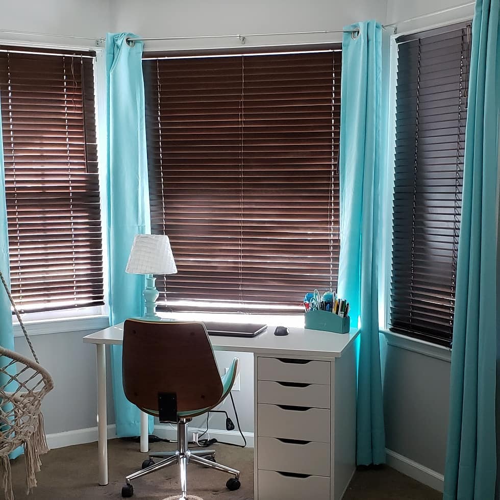 Window blinds cleaning