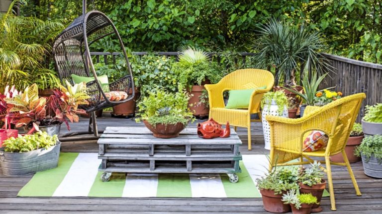 Maximize Your Curb Appeal with These Exterior Makeovers