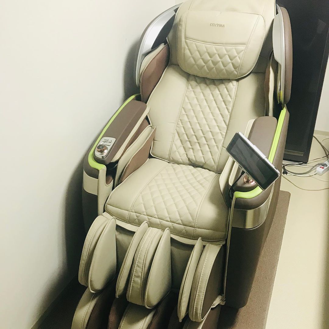 Massage Chair with screen