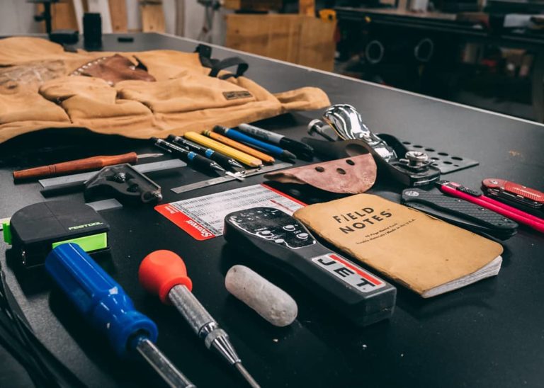 8 Power Tools Every Woodworker Should have