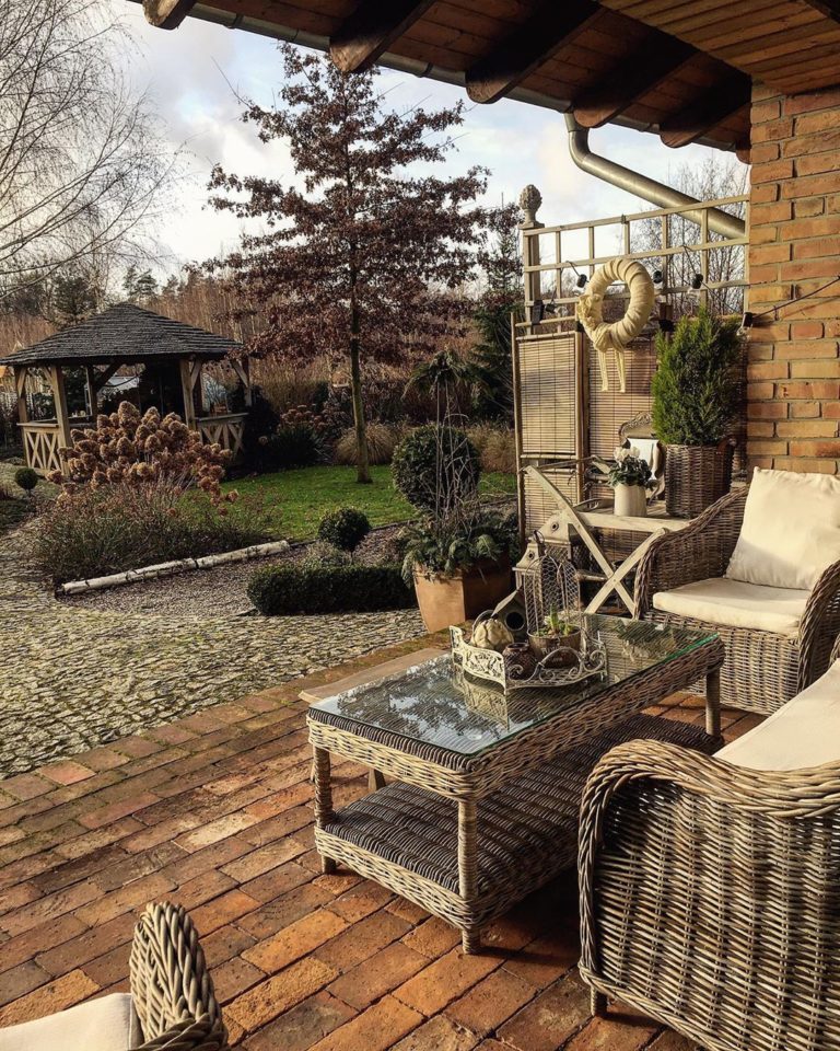 Top Tips to Make the Most of Your Large Outdoor Space