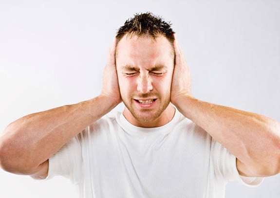Don’t Let It Spoil the Party: Tips for Hearing Better in Noisy Surroundings