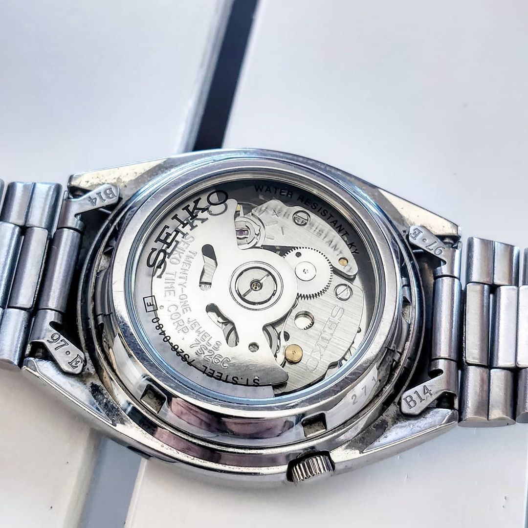 Buying an Automatic Watch - 8 Things to Look For