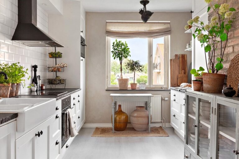 How to Redesign Your Old Kitchen on a Budget