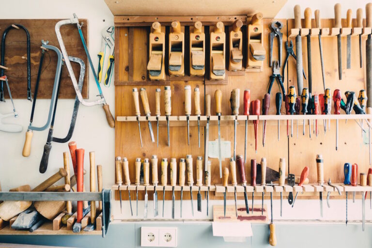 6 Tips For Converting Your Garage Into The Ultimate Workshop
