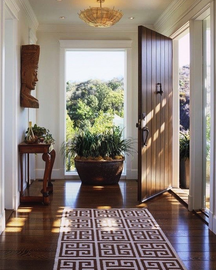 Feng Shui Tips to Help Improve Your Hallway