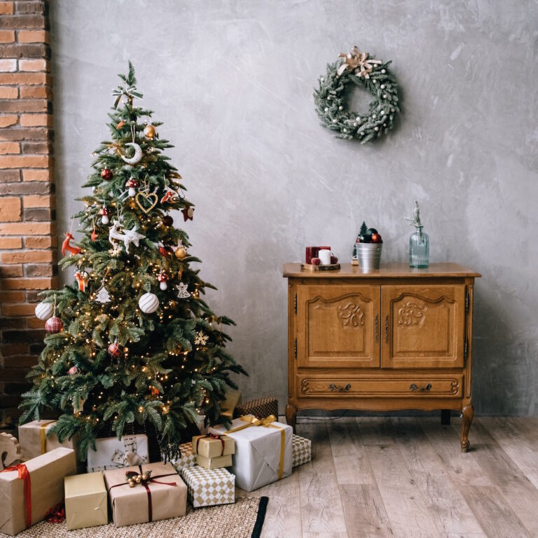 5 Decor Tips To Get Your Home Ready For Christmas