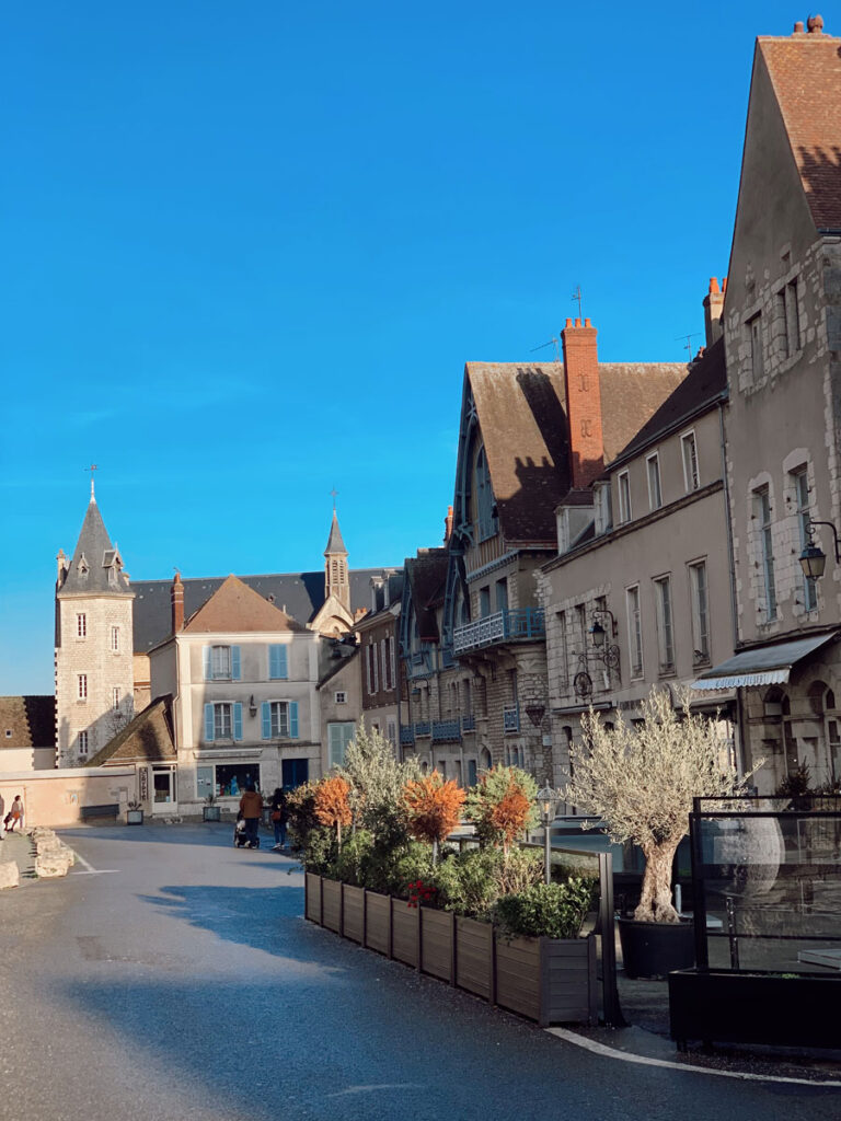 One Day Visit To Chartres – Cute Historic Town, Not Far From Paris
