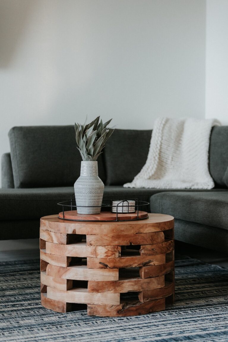 3 Simple Steps To Choosing The Best Coffee Table For Your Living Room 