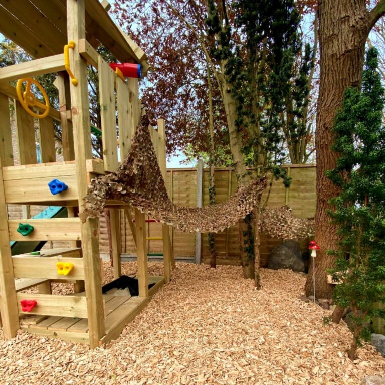 10 Reasons A Climbing Frame In Your Garden Is A Great Idea